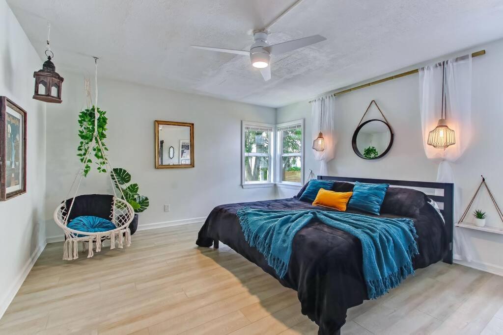 Charming St Augustine Oasis with Game Room for Family fun