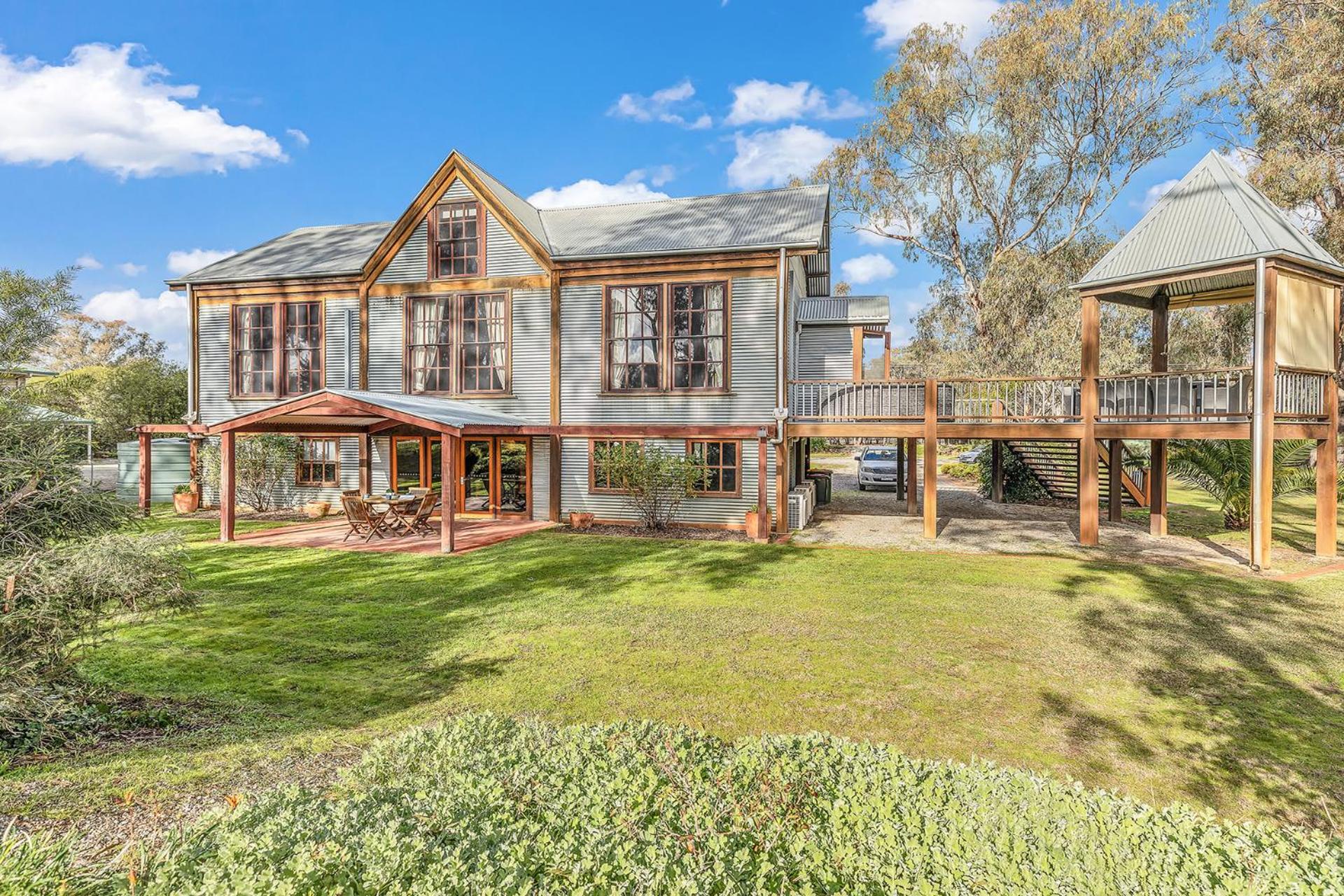 Banyandah - Echuca Holiday Homes
