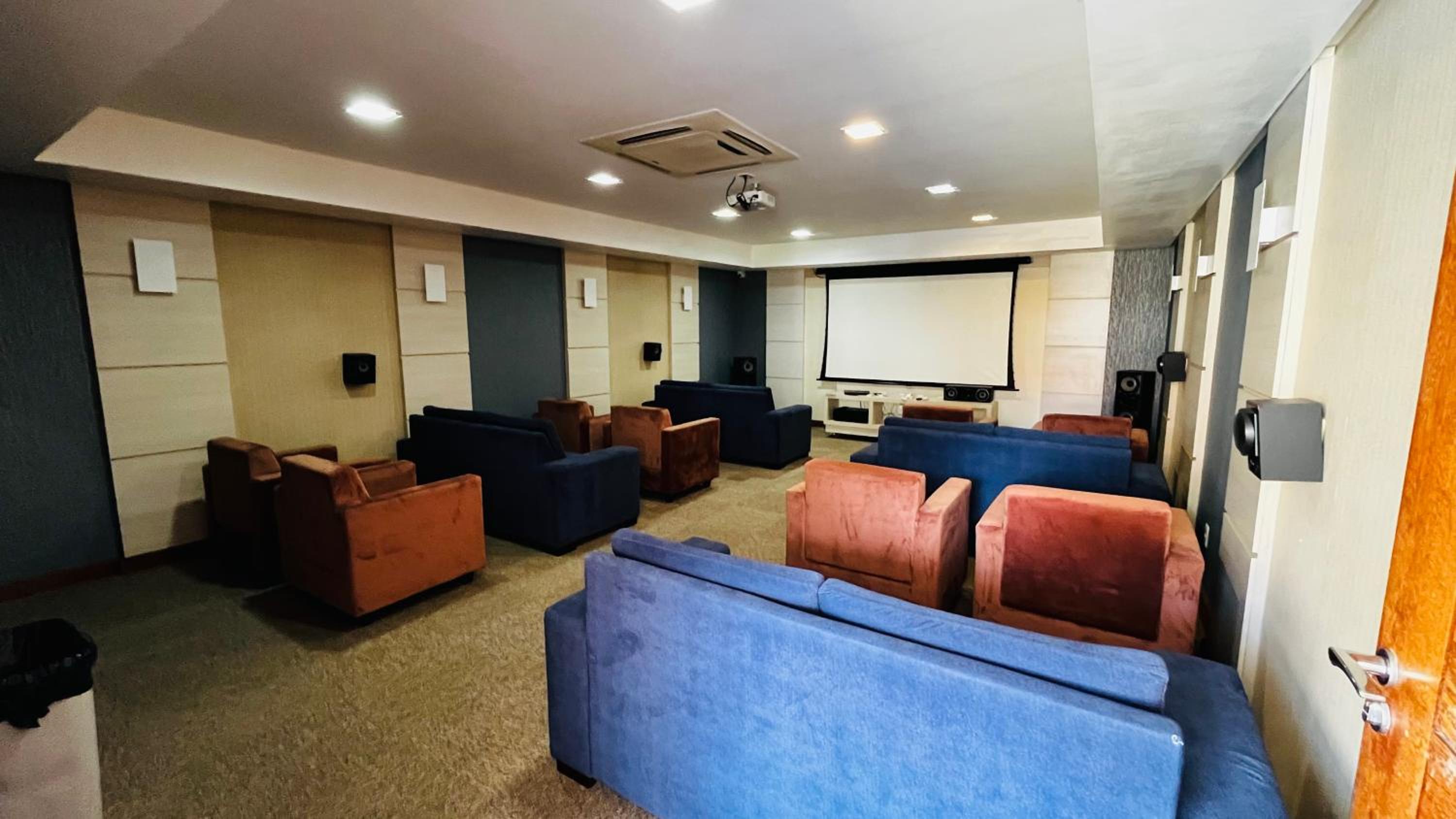 meeting & event spaces