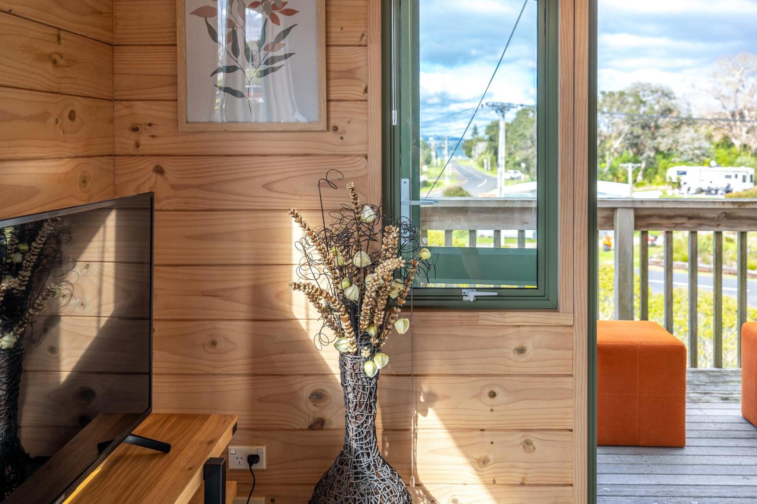 Oneroa Tui Garden - Be My Guest Waiheke
