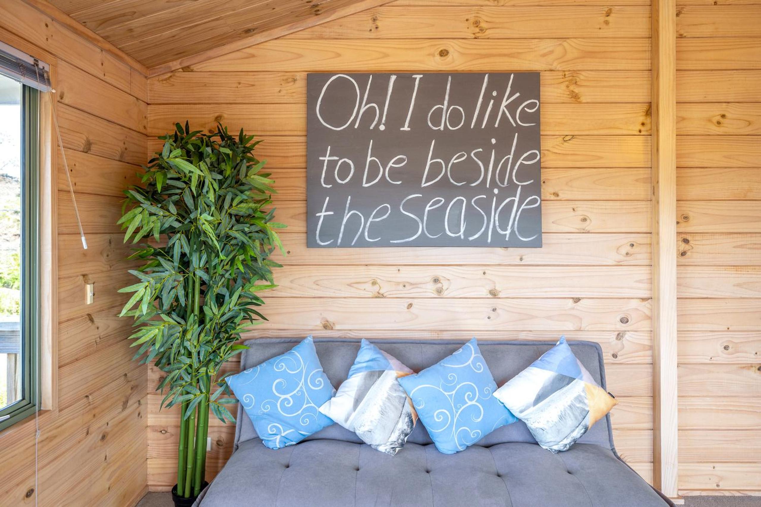 Oneroa Tui Garden - Be My Guest Waiheke