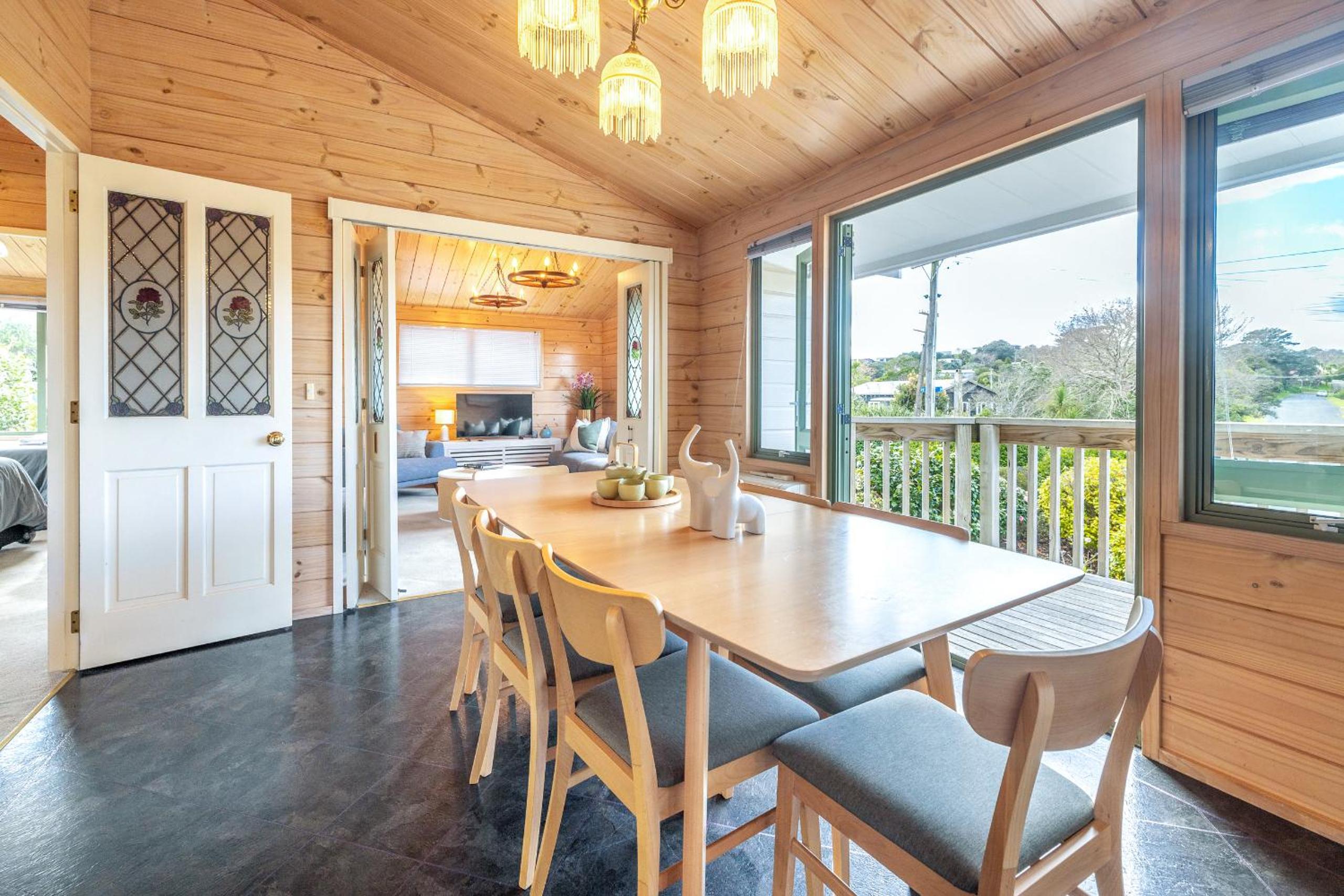 Oneroa Tui Garden - Be My Guest Waiheke