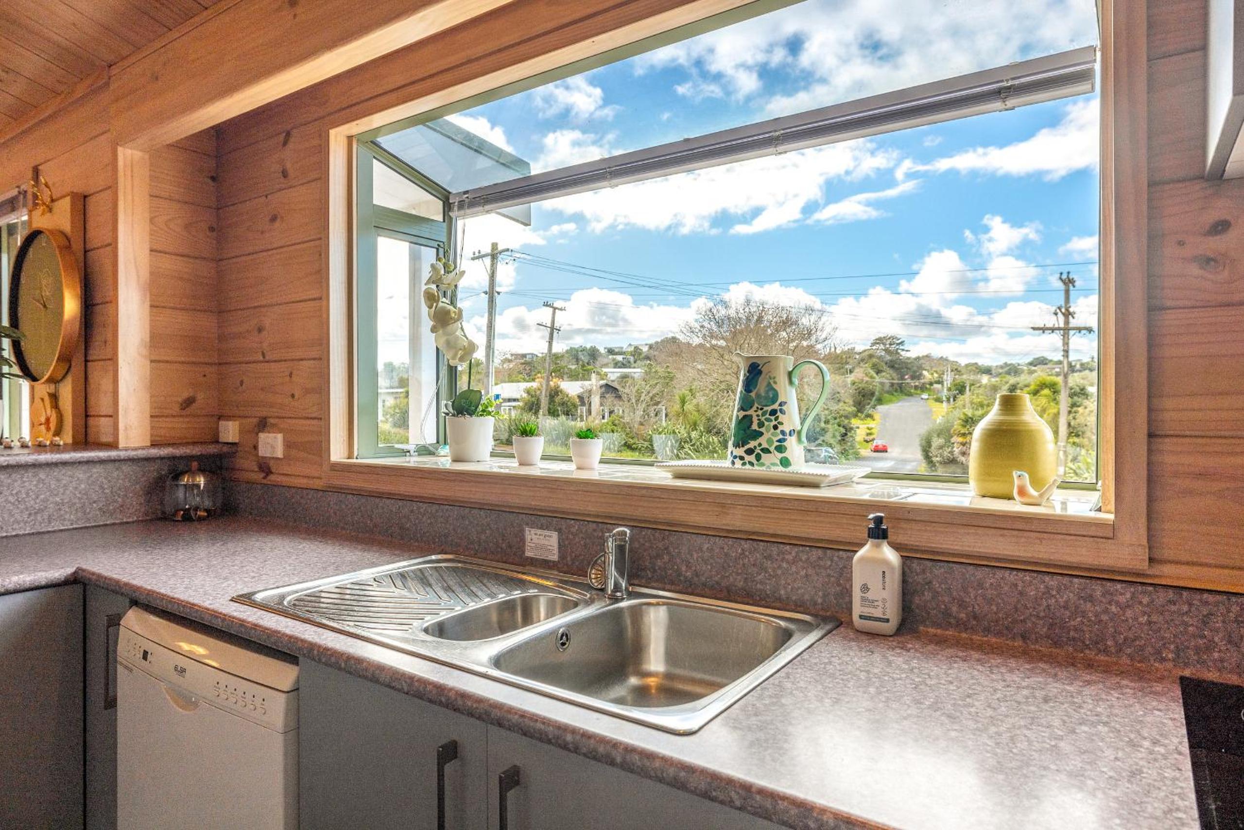 Oneroa Tui Garden - Be My Guest Waiheke