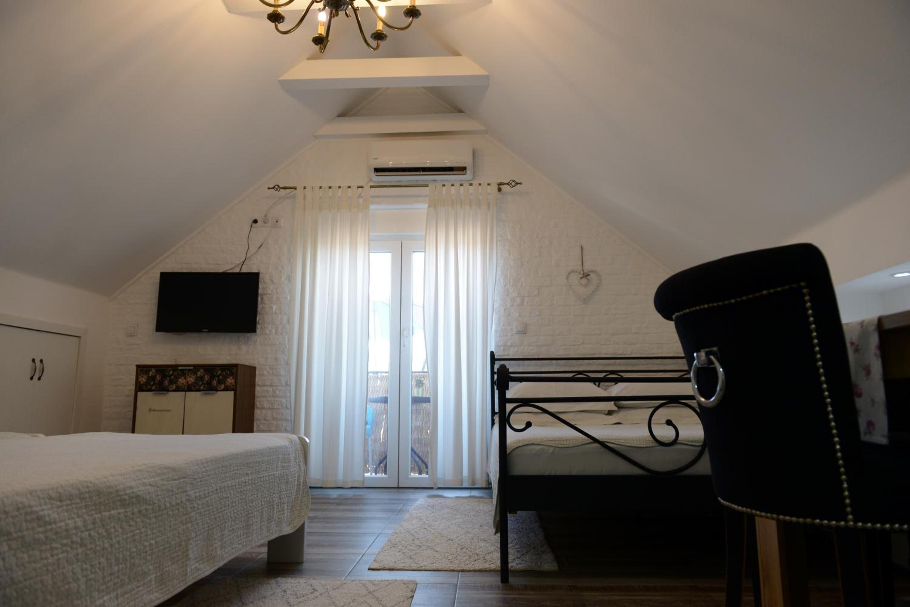 Apartments Idila