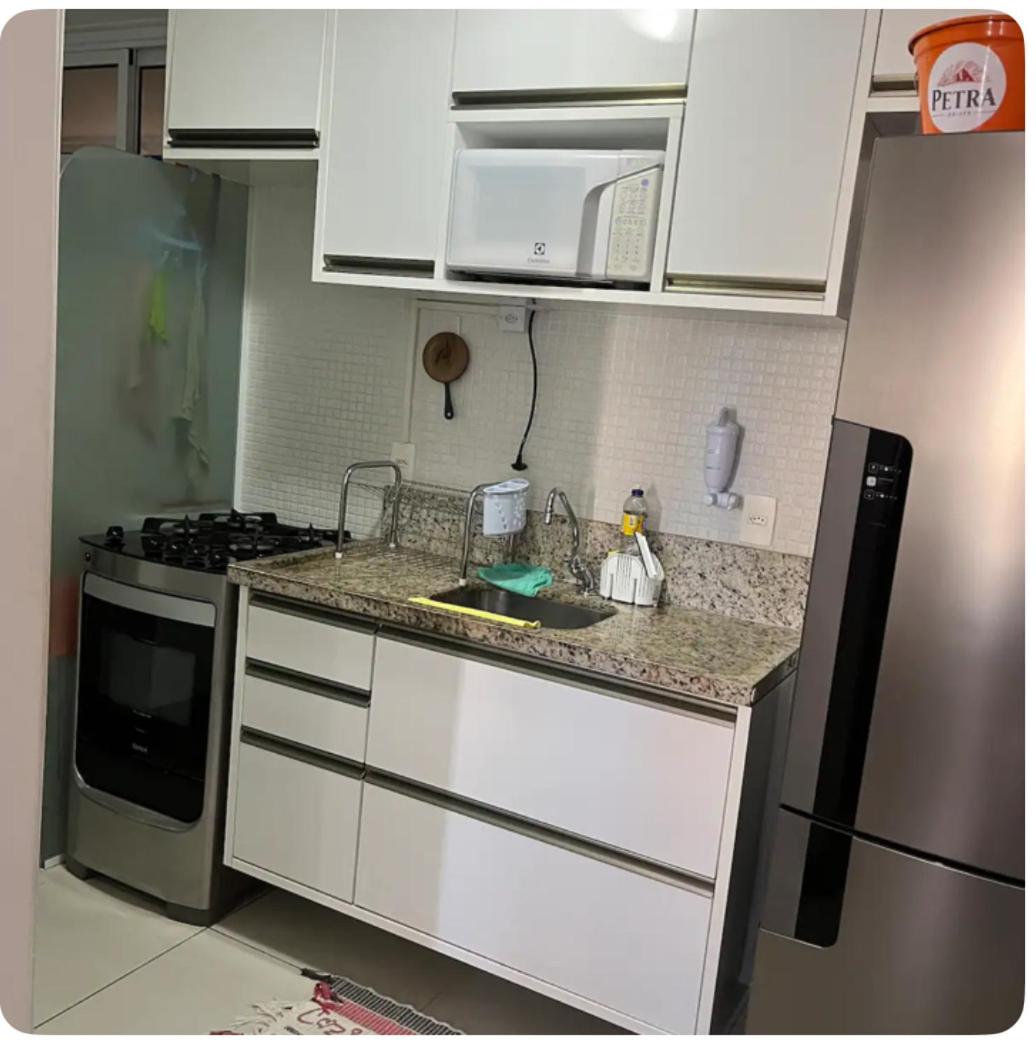 Apartamento na Barra! Prédio frente mar ! Expresso 2222