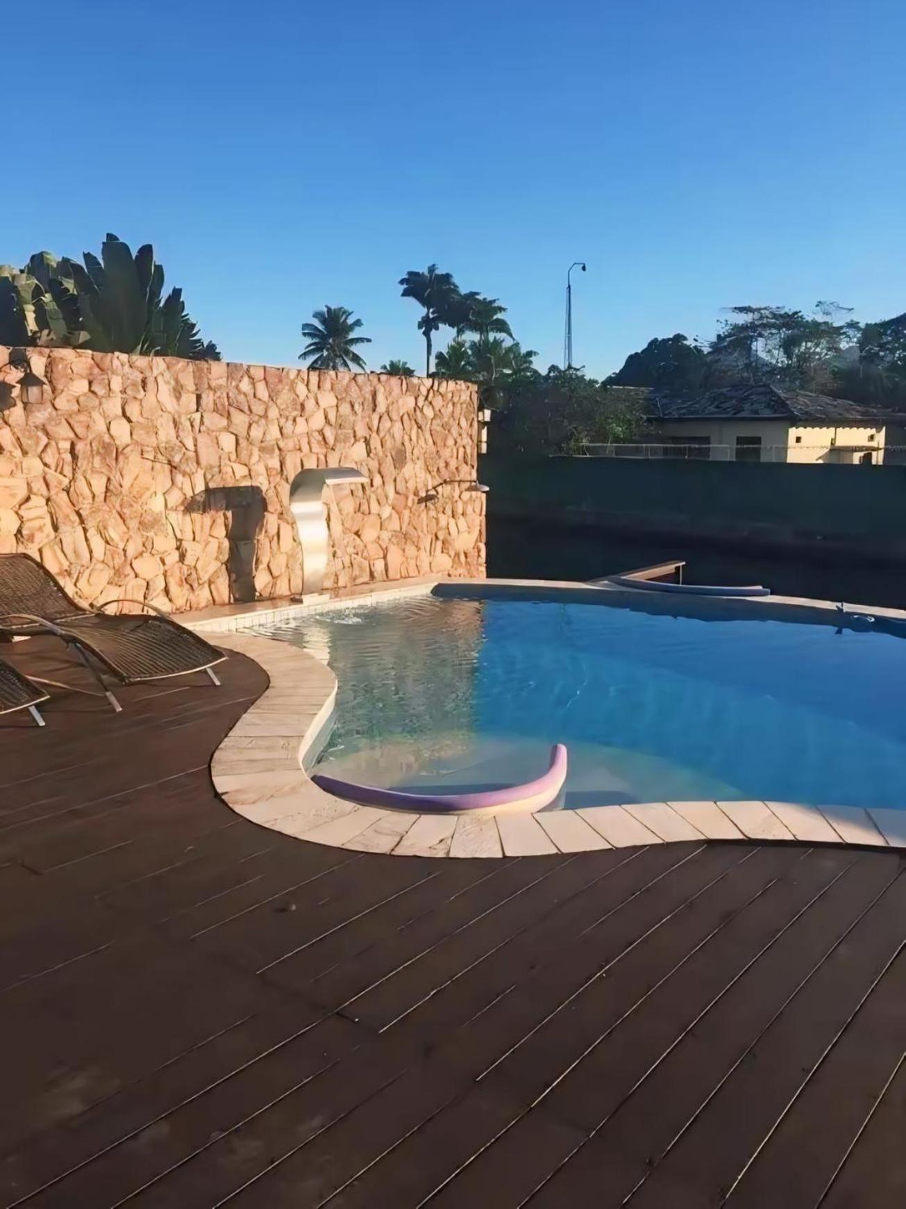 Casa de luxo no Bracuhy em Angra dos Reis - 7 suítes frente ao canal com deck privativo