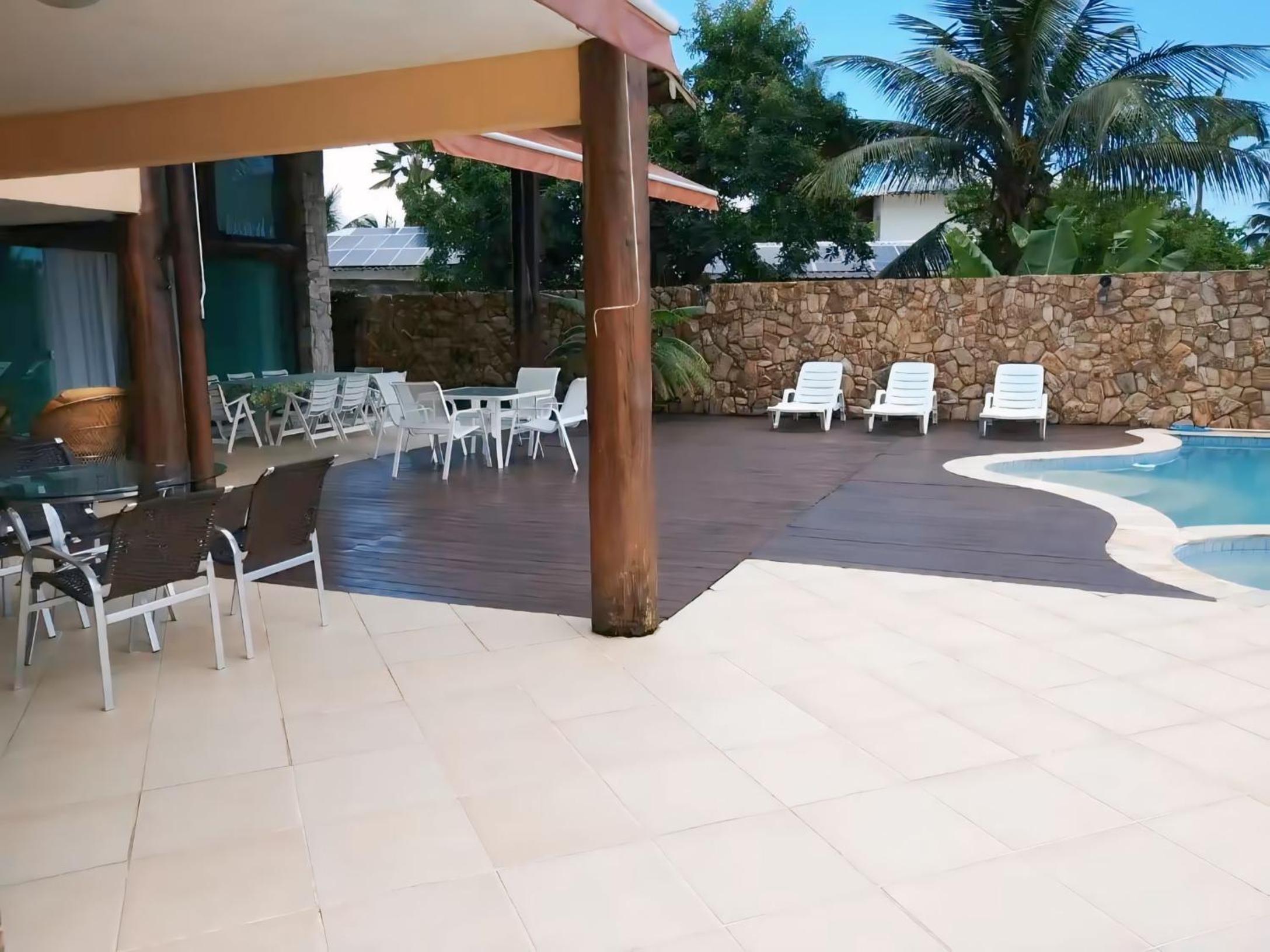 Casa de luxo no Bracuhy em Angra dos Reis - 7 suítes frente ao canal com deck privativo