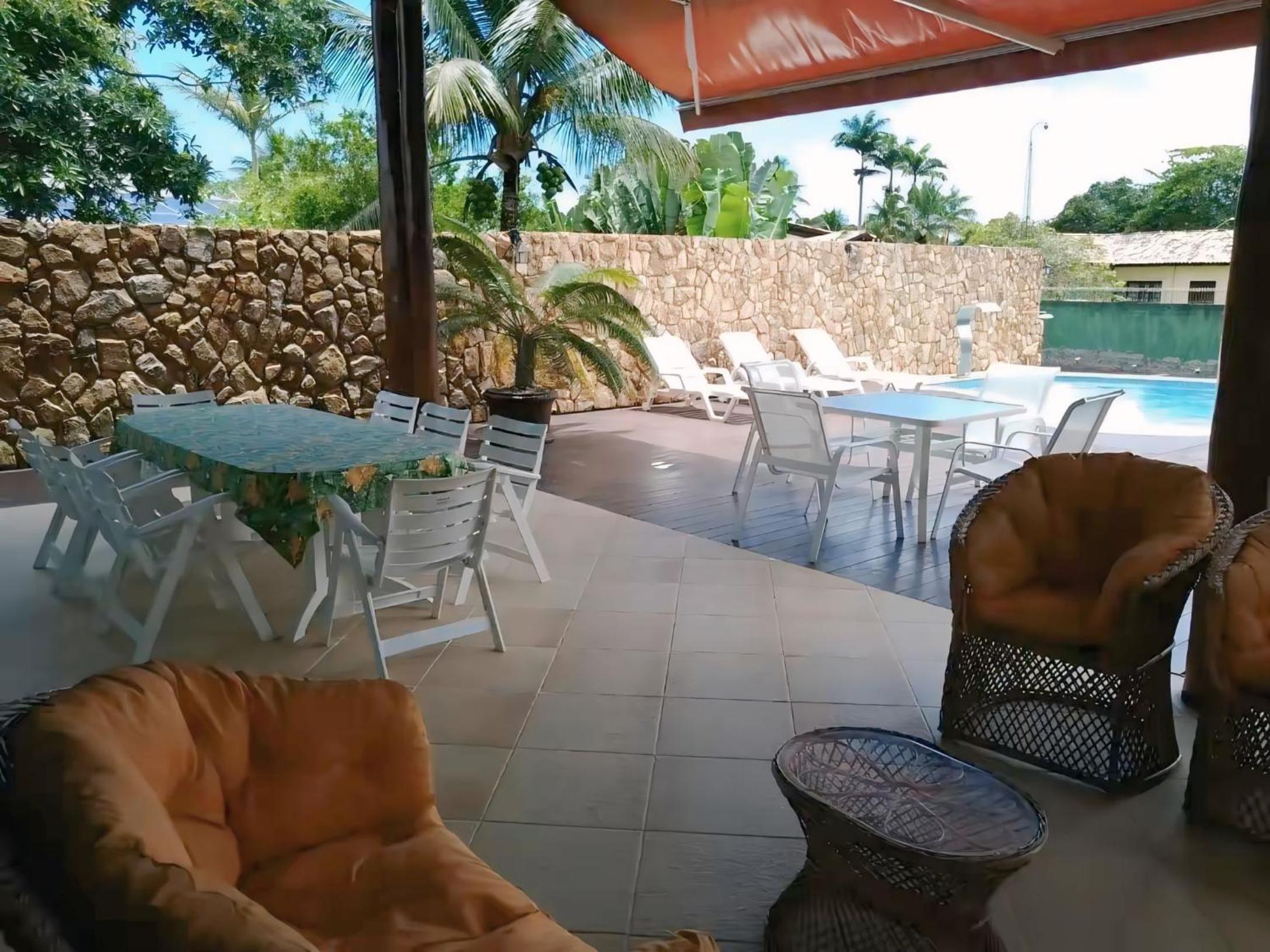 Casa de luxo no Bracuhy em Angra dos Reis - 7 suítes frente ao canal com deck privativo