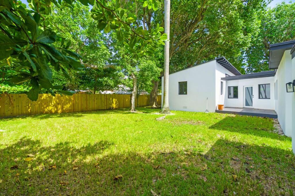 Spacious Retreat with Green Areas 8 ppl