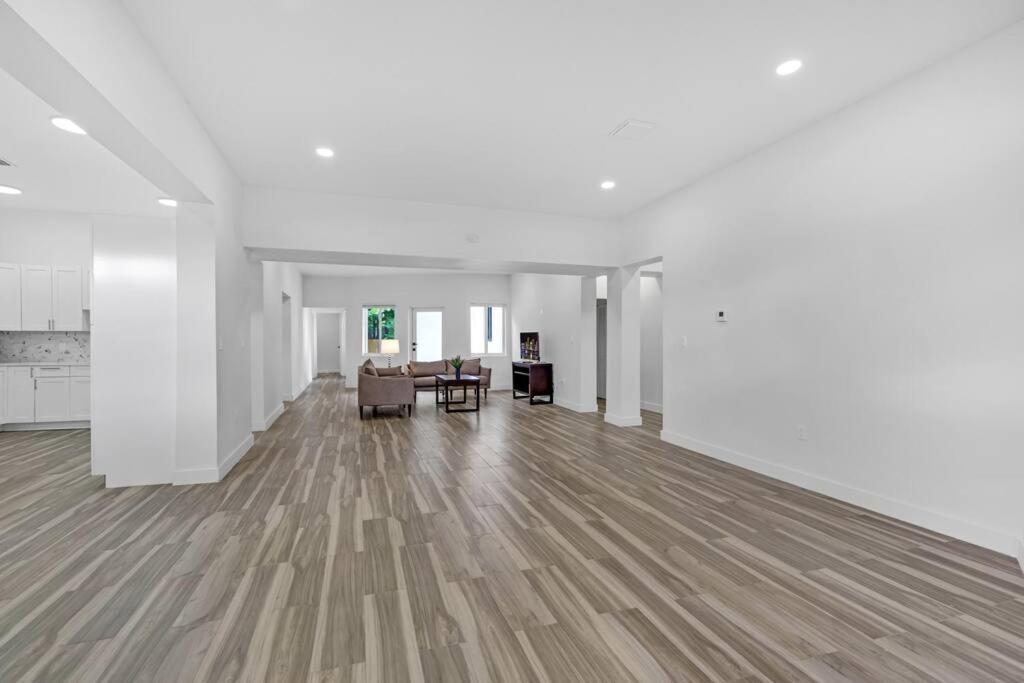 Spacious Retreat with Green Areas 8 ppl