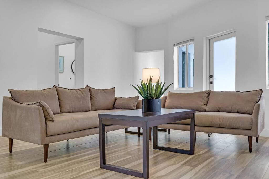 Spacious Retreat with Green Areas 8 ppl