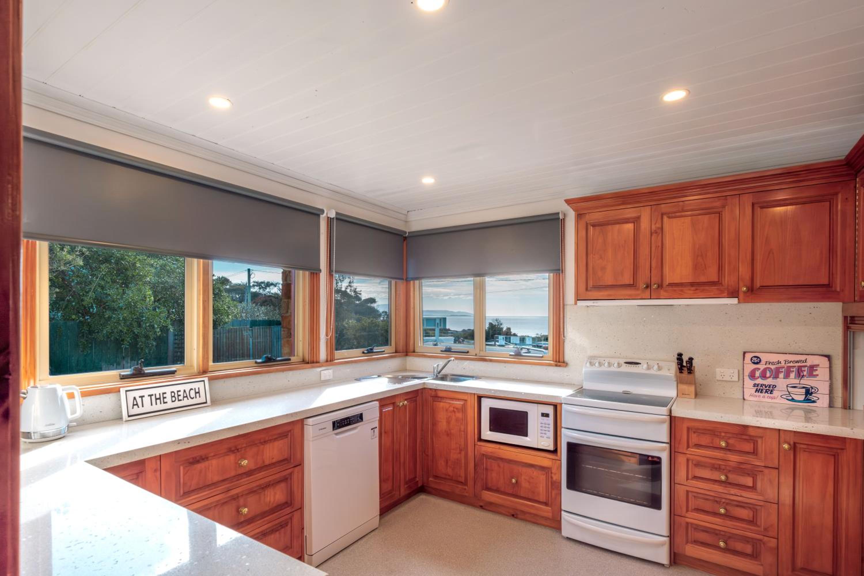 Seaview Apartment - Tidelines of Bicheno