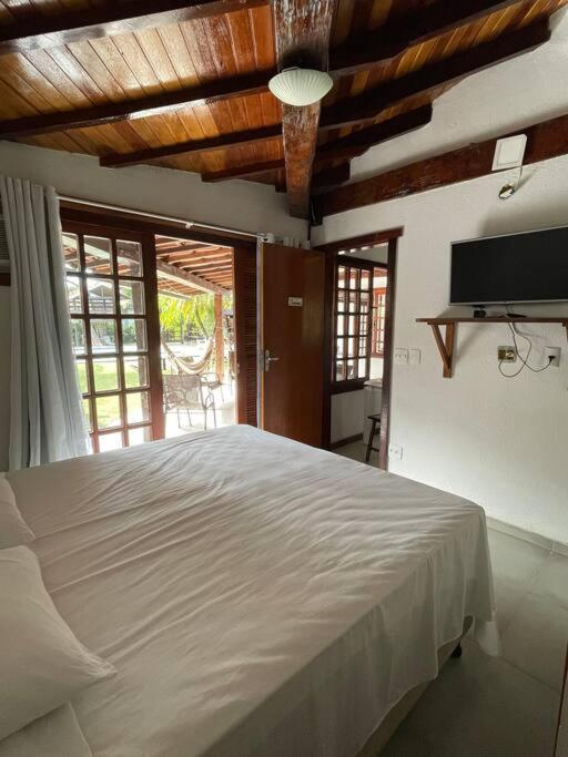 Casa especial com piscina e jardim