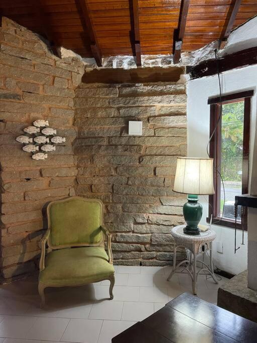 Casa especial com piscina e jardim