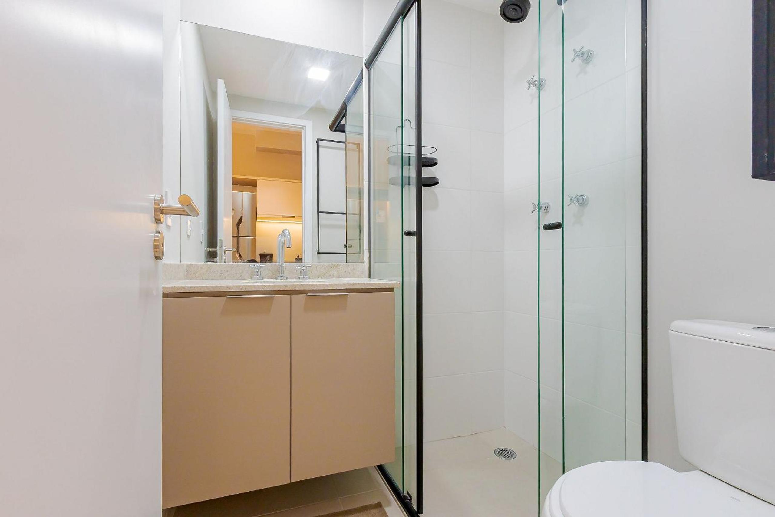 Handy Paraíso condominium with pool next to Ibirapuera