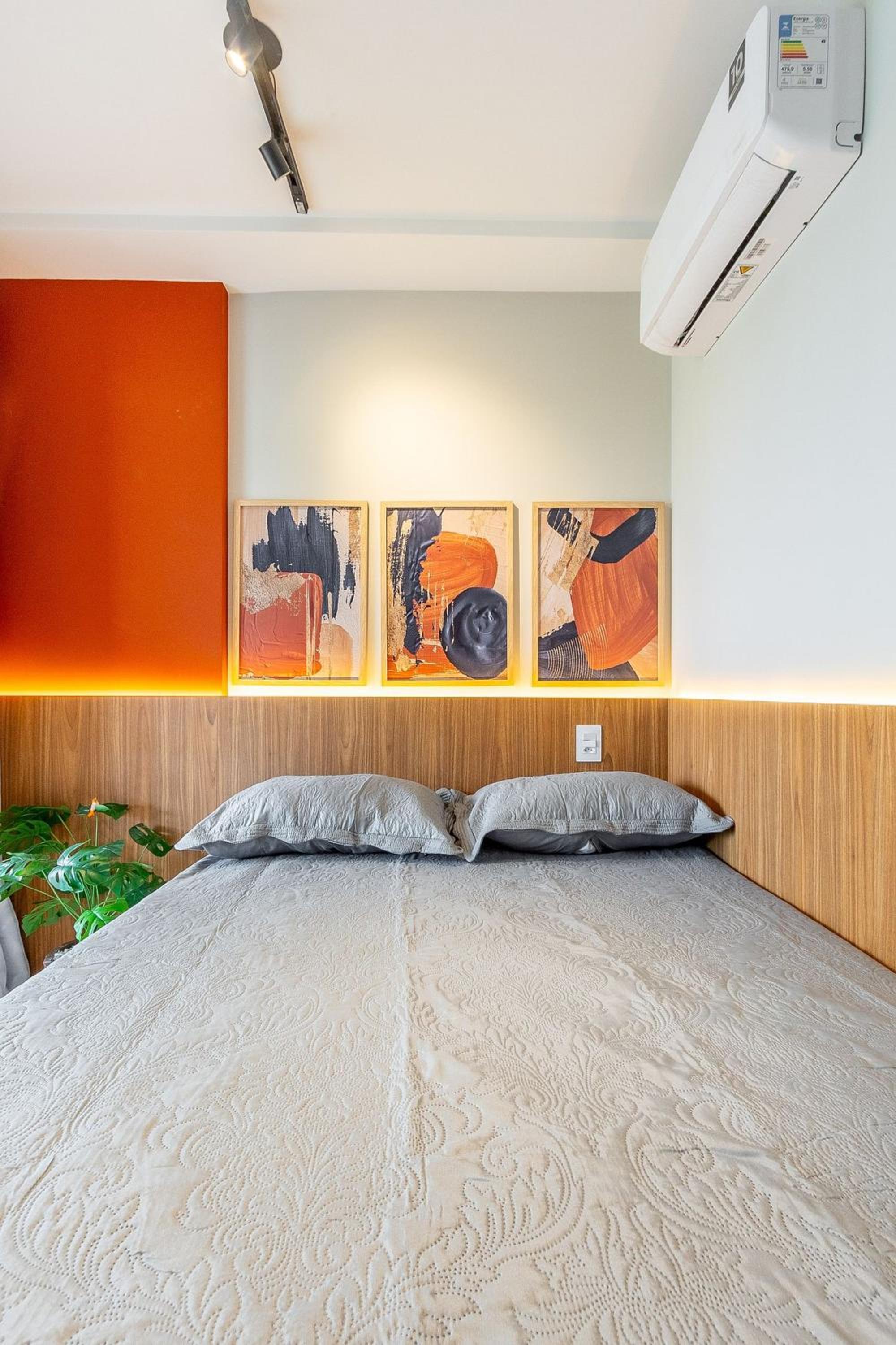 Handy Paraíso condominium with pool next to Ibirapuera