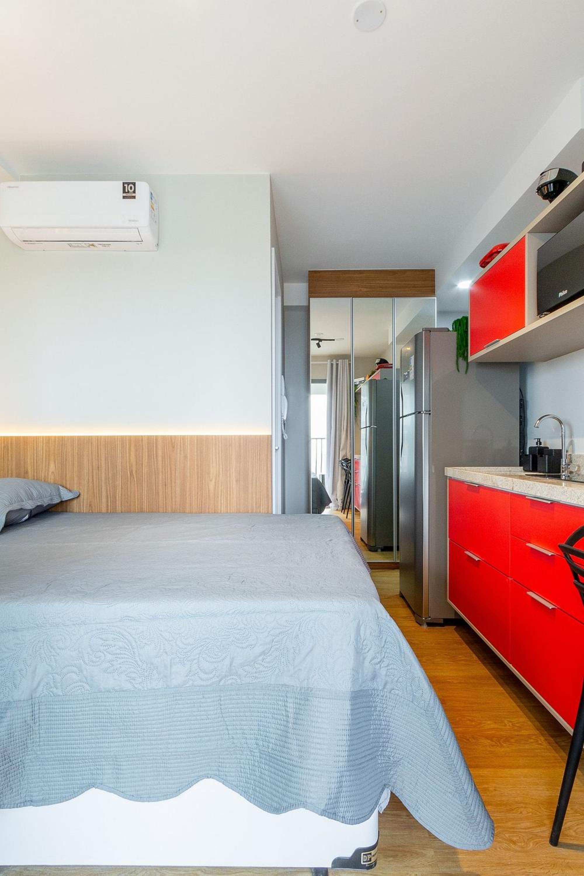 Handy Paraíso condominium with pool next to Ibirapuera