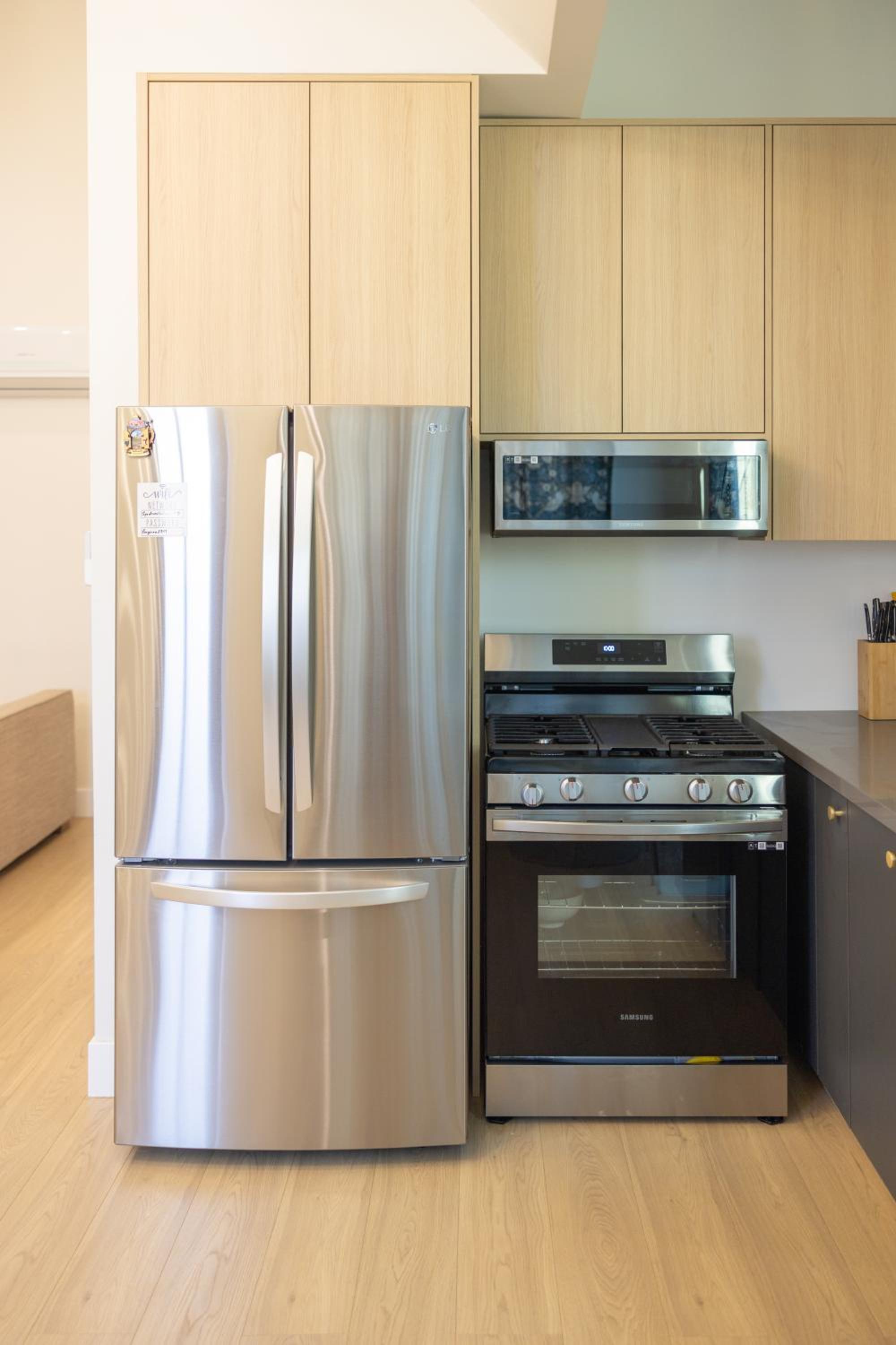 Hollywood Family Nest in Burbank, Steps to Studios!
