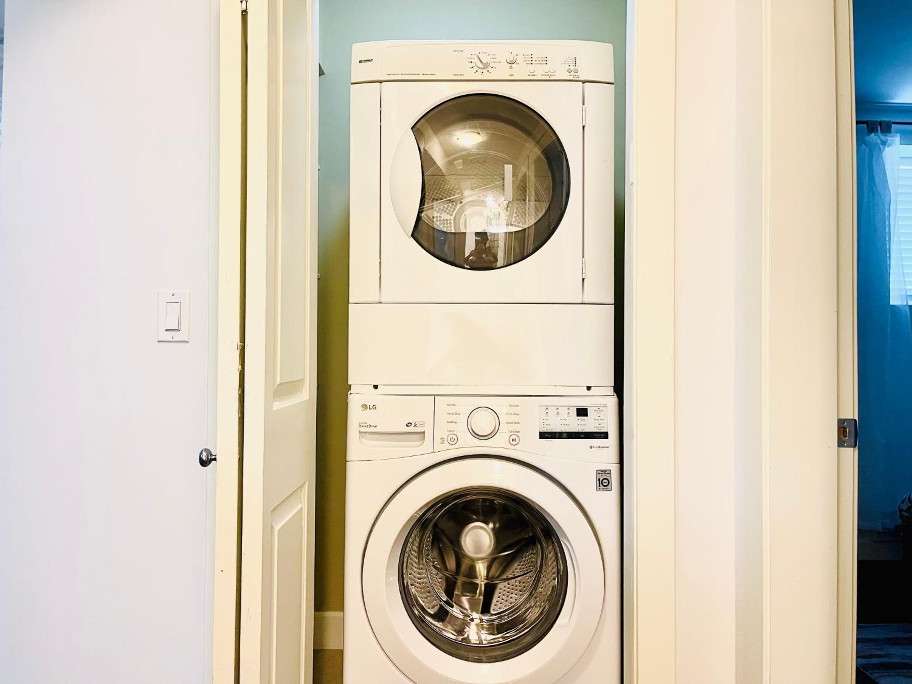 Langley Heights 2 Bedrooms Sweet Suite
