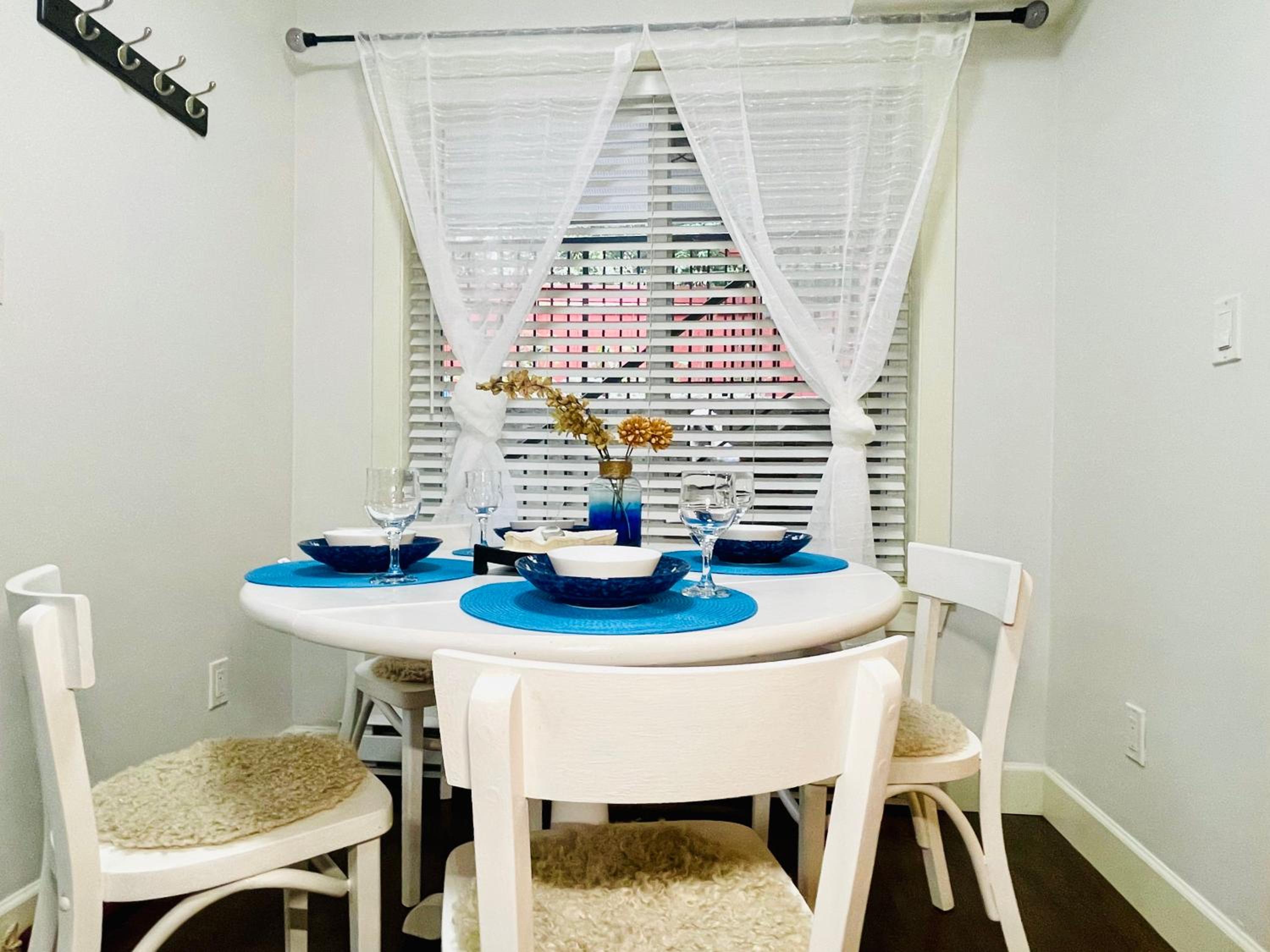 Langley Heights 2 Bedrooms Sweet Suite