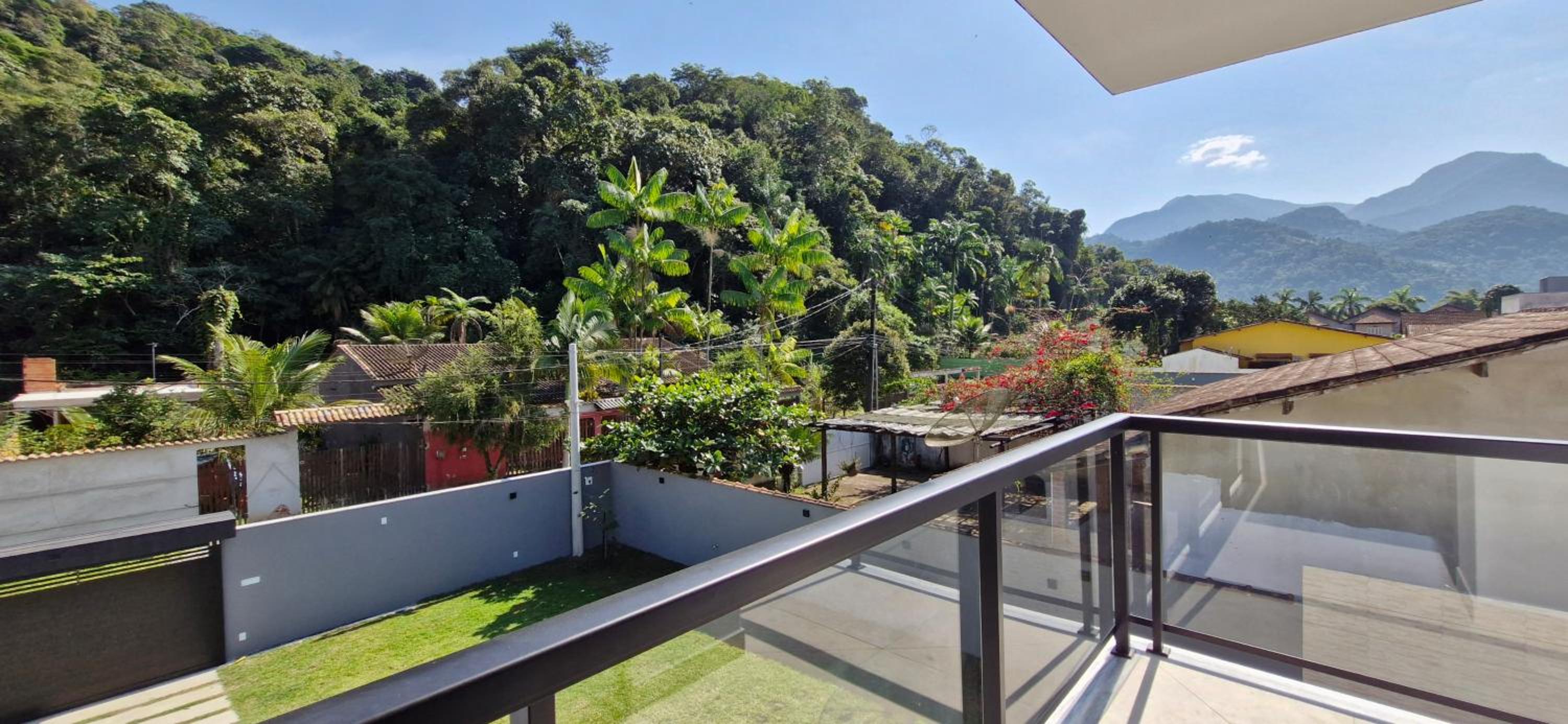 Casa em Paraty com 4 Suítes, Piscina e Churrasqueira Próximo Praias