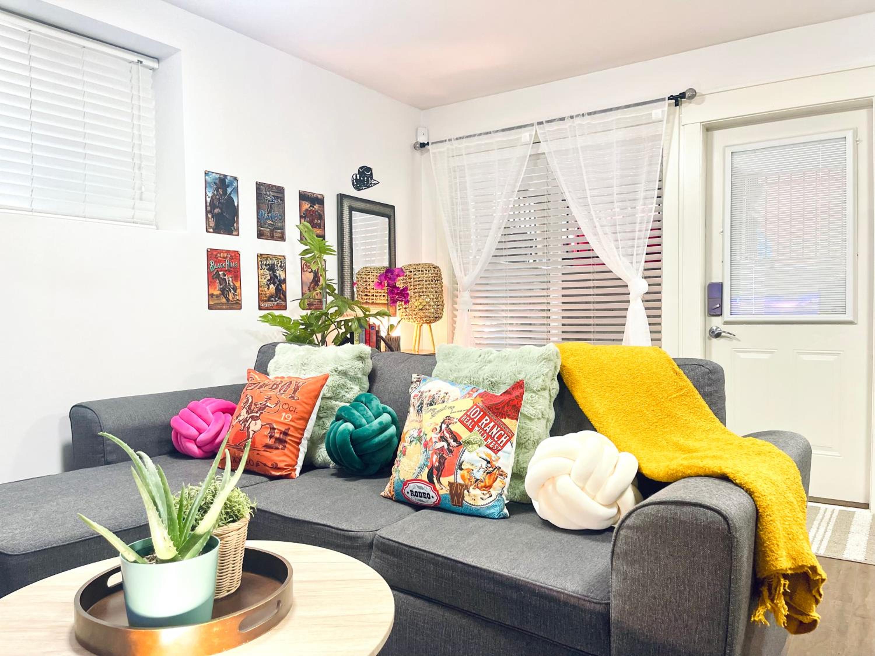 Langley Heights 2 Bedrooms Sweet Suite
