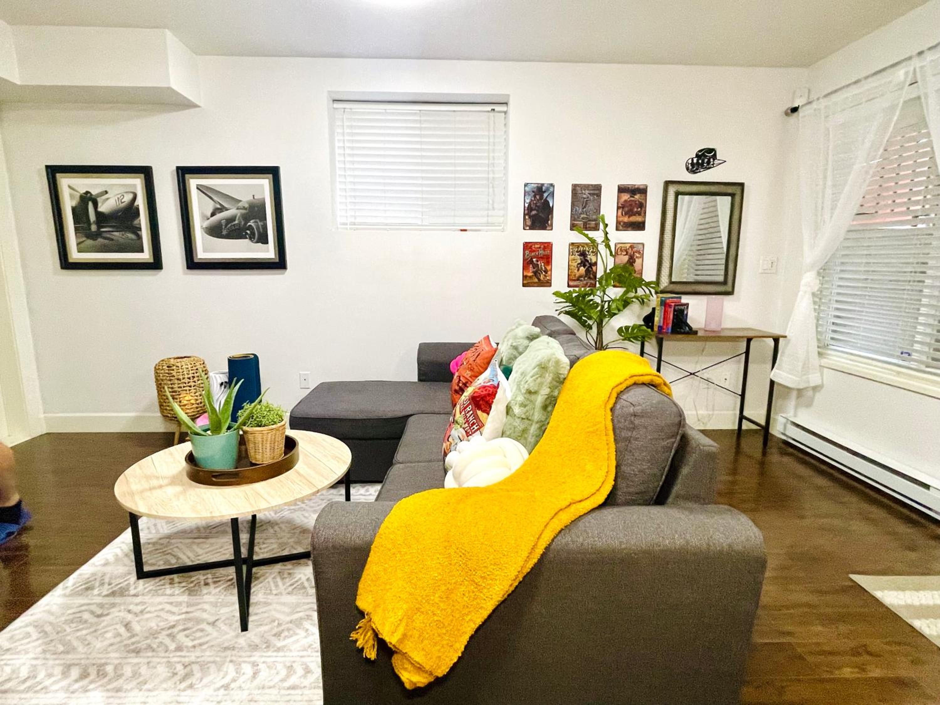 Langley Heights 2 Bedrooms Sweet Suite
