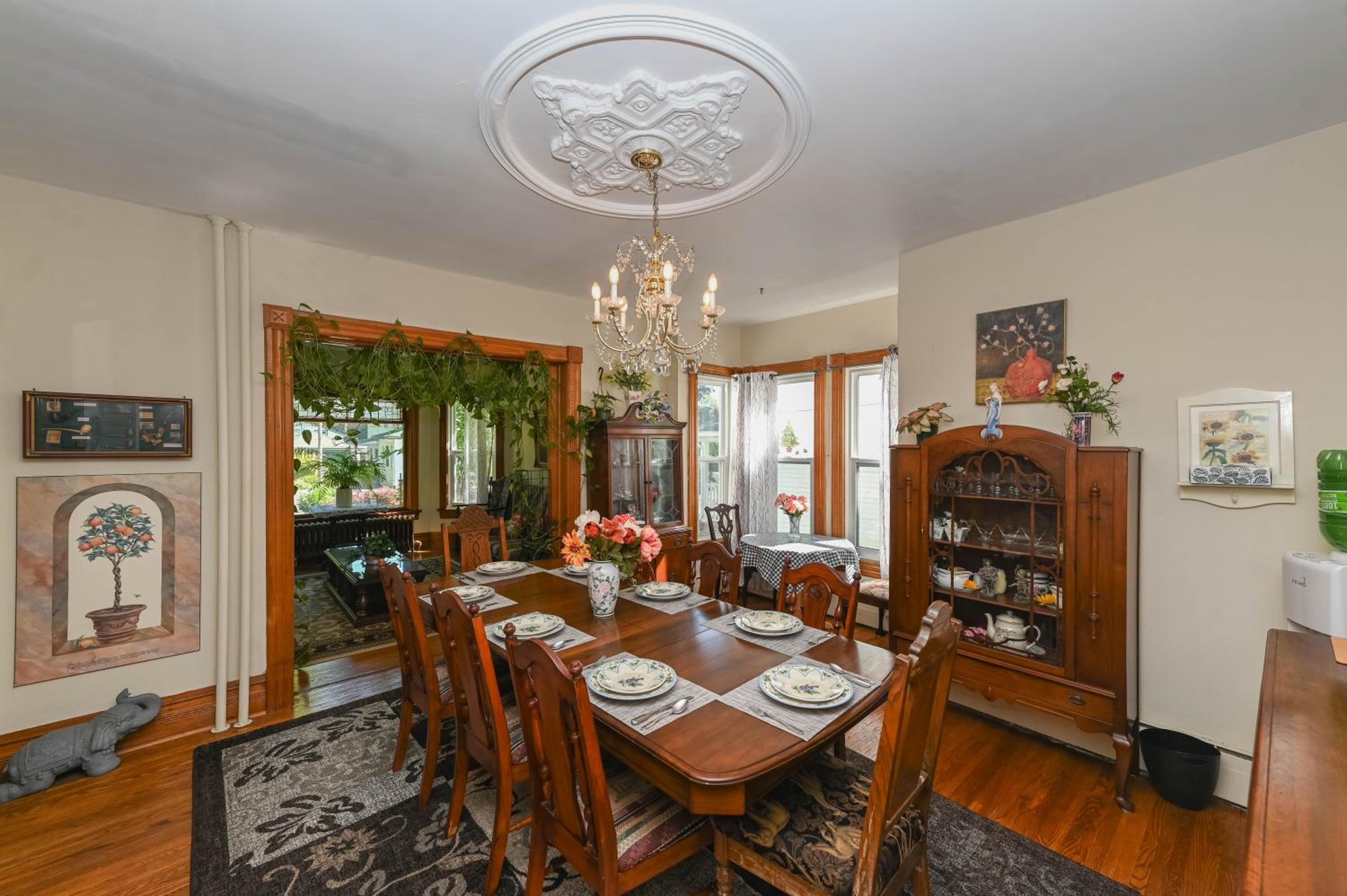 Niagara Inn Bed and Breakfast - Image 4