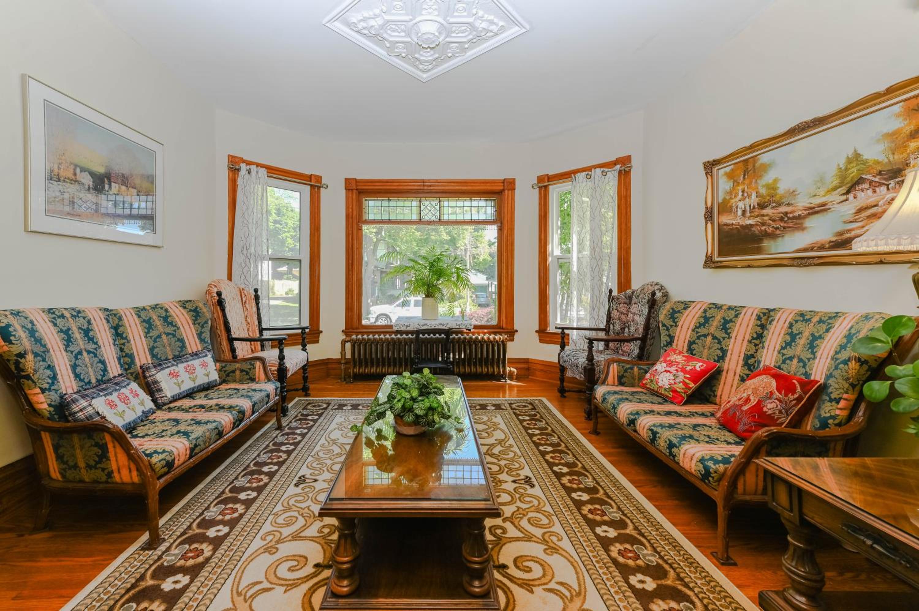 Niagara Inn Bed and Breakfast - Image 3