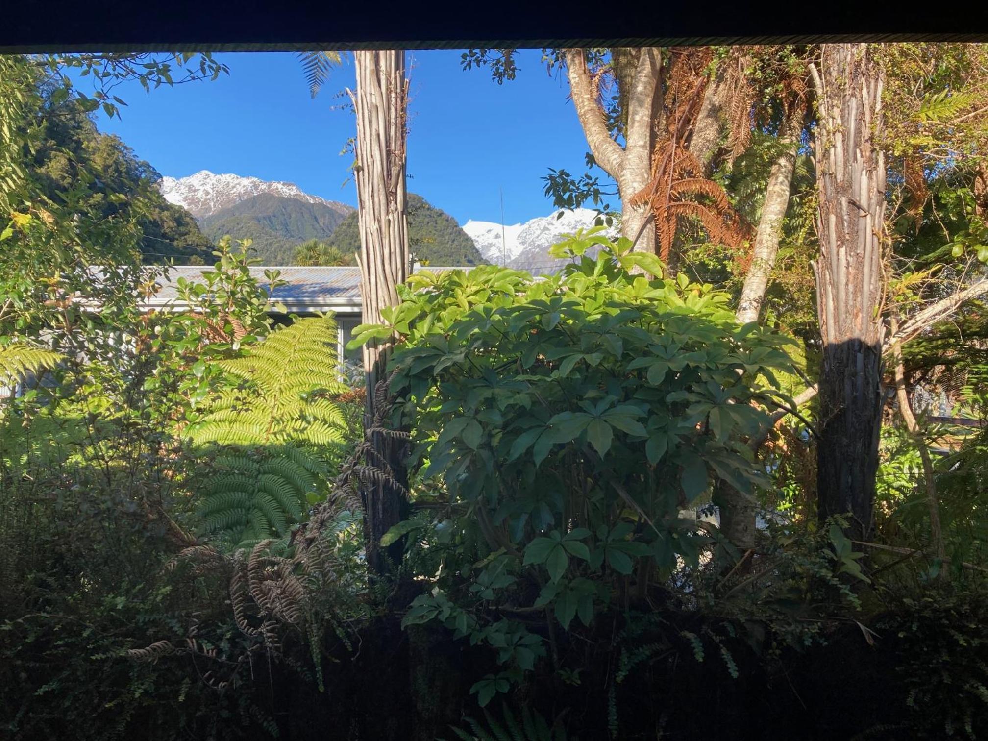 TWO FOUR CRON Franz Josef view 5