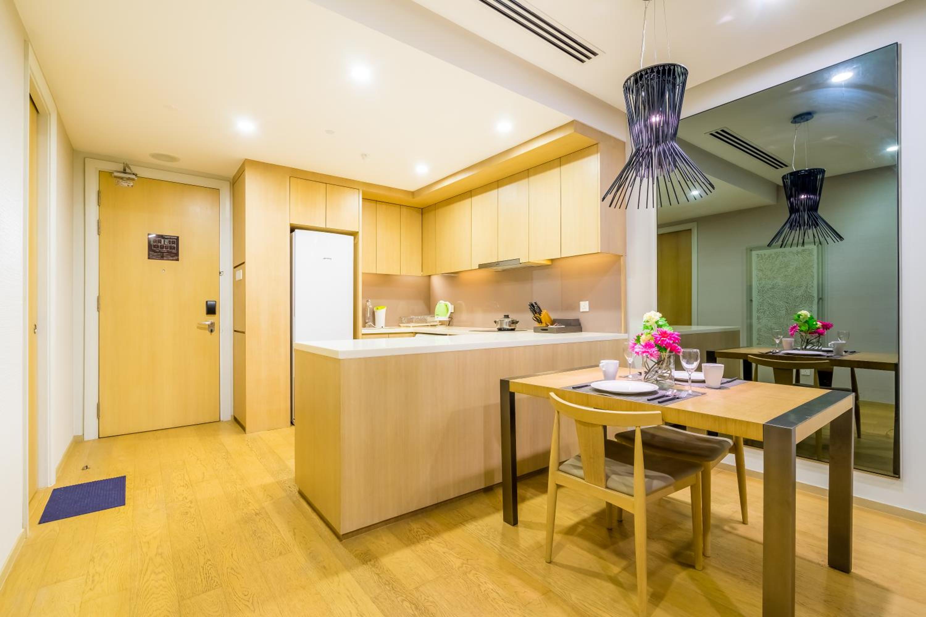 188 Premium Suites by Plush