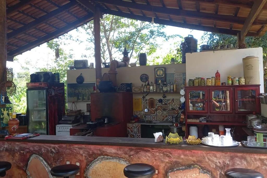 Casa Ampla Na Pousada Terra do Sossego - Rio - Piscinas de Água Mineral - Lazer - Artes - E mais no Espaço mais Especial de Piri