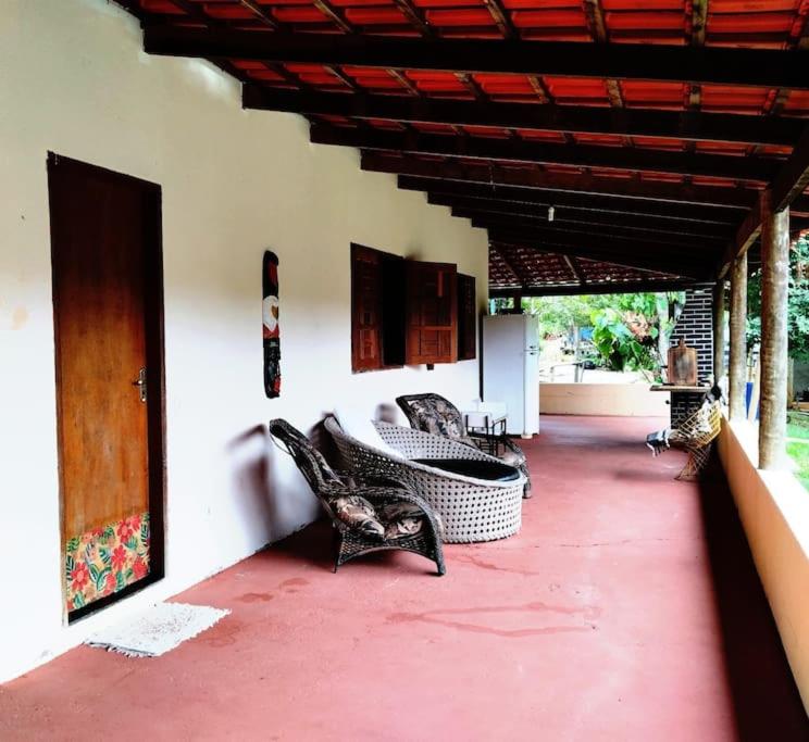 Casa Ampla Na Pousada Terra do Sossego - Rio - Piscinas de Água Mineral - Lazer - Artes - E mais no Espaço mais Especial de Piri