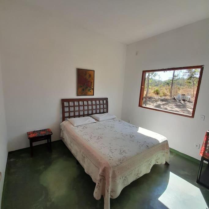 Casa Ampla Na Pousada Terra do Sossego - Rio - Piscinas de Água Mineral - Lazer - Artes - E mais no Espaço mais Especial de Piri
