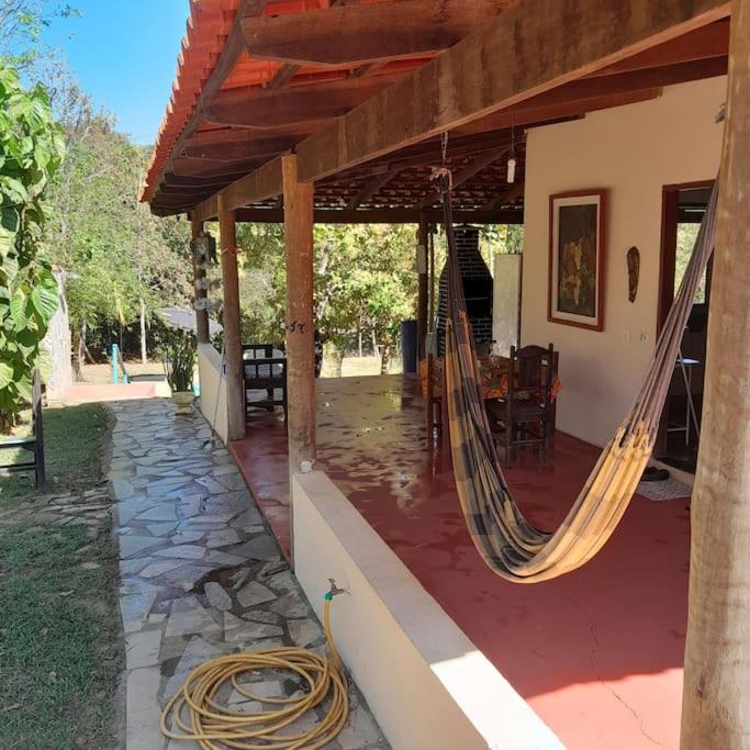 Casa Ampla Na Pousada Terra do Sossego - Rio - Piscinas de Água Mineral - Lazer - Artes - E mais no Espaço mais Especial de Piri
