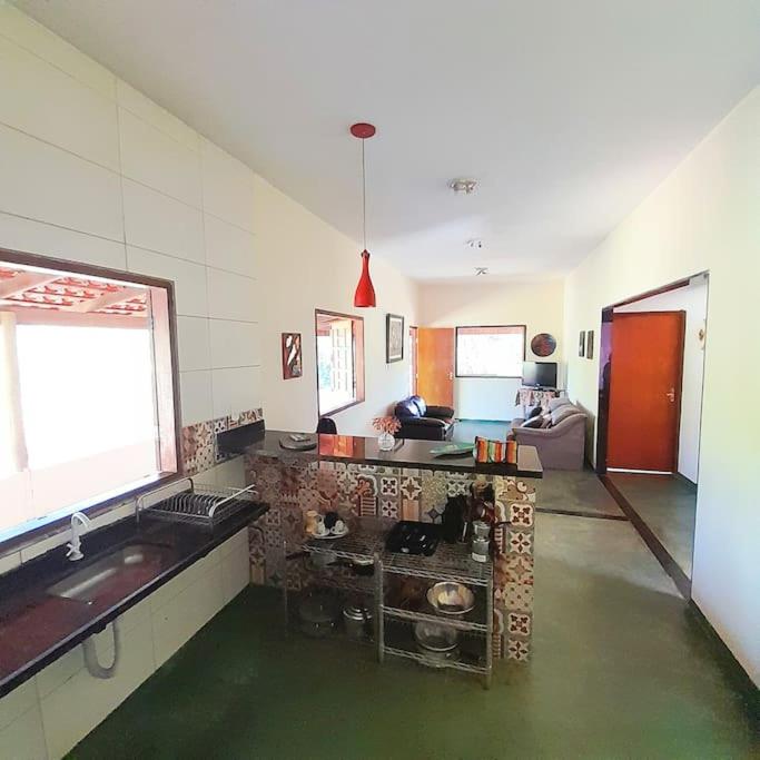 Casa Ampla Na Pousada Terra do Sossego - Rio - Piscinas de Água Mineral - Lazer - Artes - E mais no Espaço mais Especial de Piri