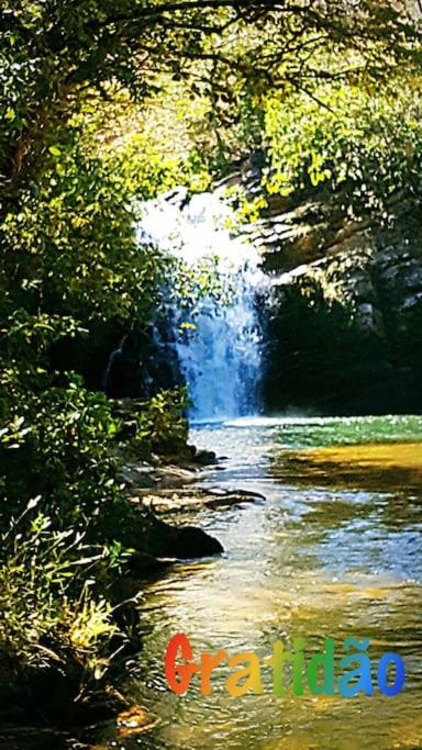 Casa Ampla Na Pousada Terra do Sossego - Rio - Piscinas de Água Mineral - Lazer - Artes - E mais no Espaço mais Especial de Piri