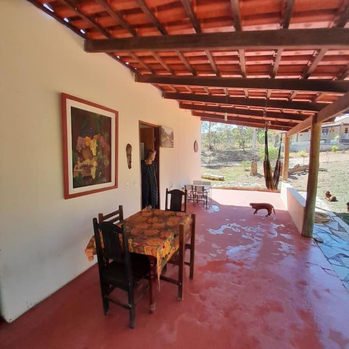 Casa Ampla Na Pousada Terra do Sossego - Rio - Piscinas de Água Mineral - Lazer - Artes - E mais no Espaço mais Especial de Piri