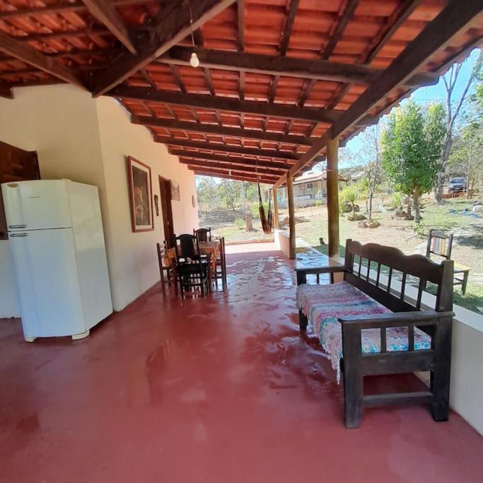 Casa Ampla Na Pousada Terra do Sossego - Rio - Piscinas de Água Mineral - Lazer - Artes - E mais no Espaço mais Especial de Piri