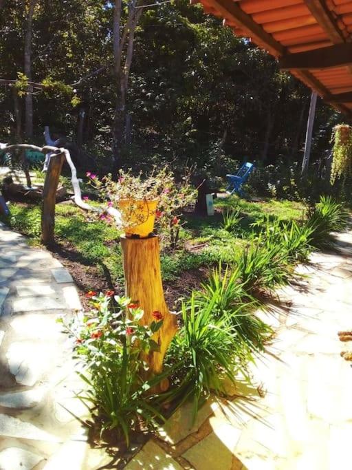 Casa Ampla Na Pousada Terra do Sossego - Rio - Piscinas de Água Mineral - Lazer - Artes - E mais no Espaço mais Especial de Piri