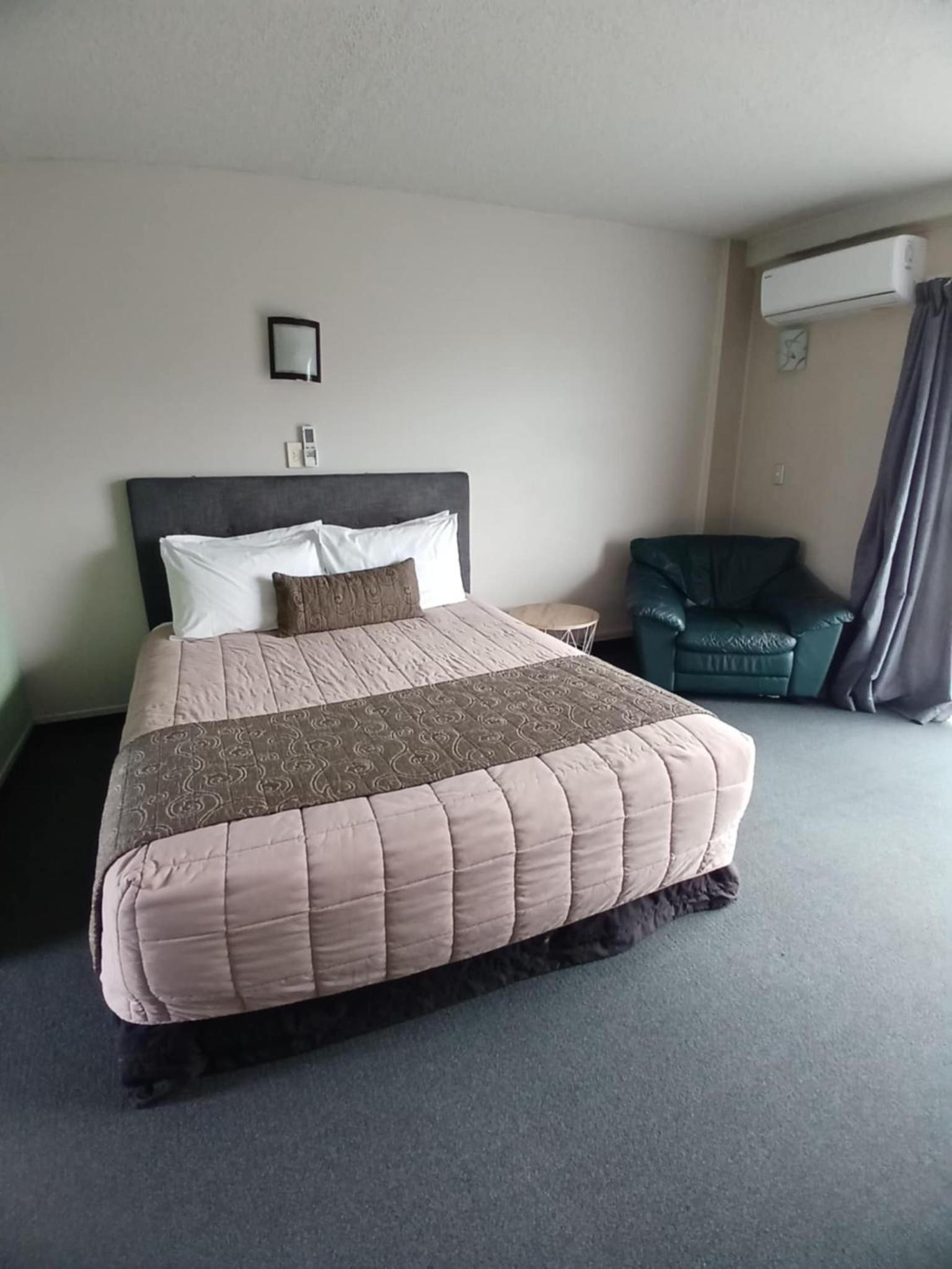 Ambassador Motel