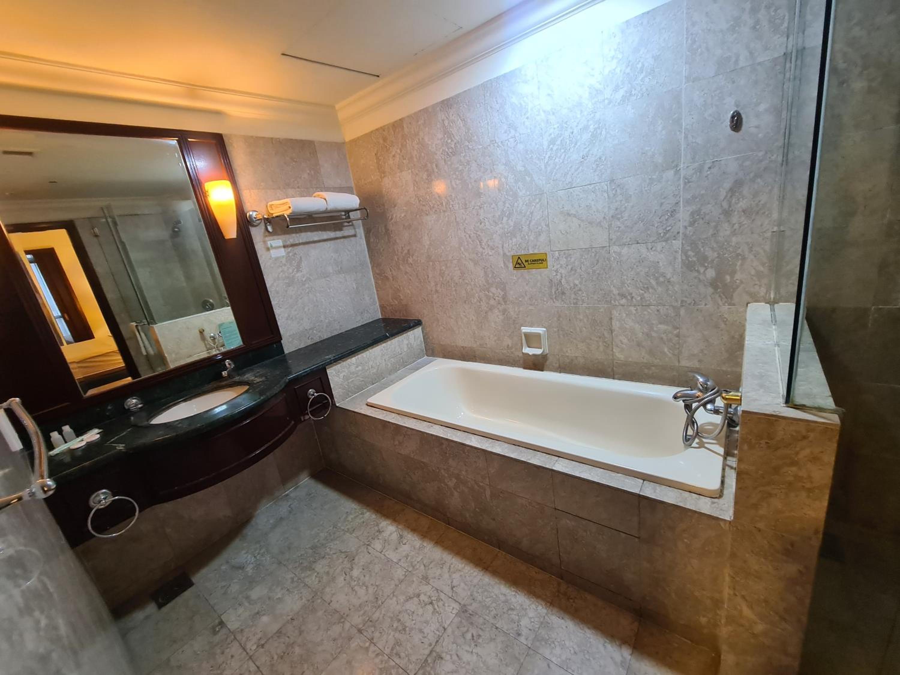 Soho Service Suite at Times Square KL