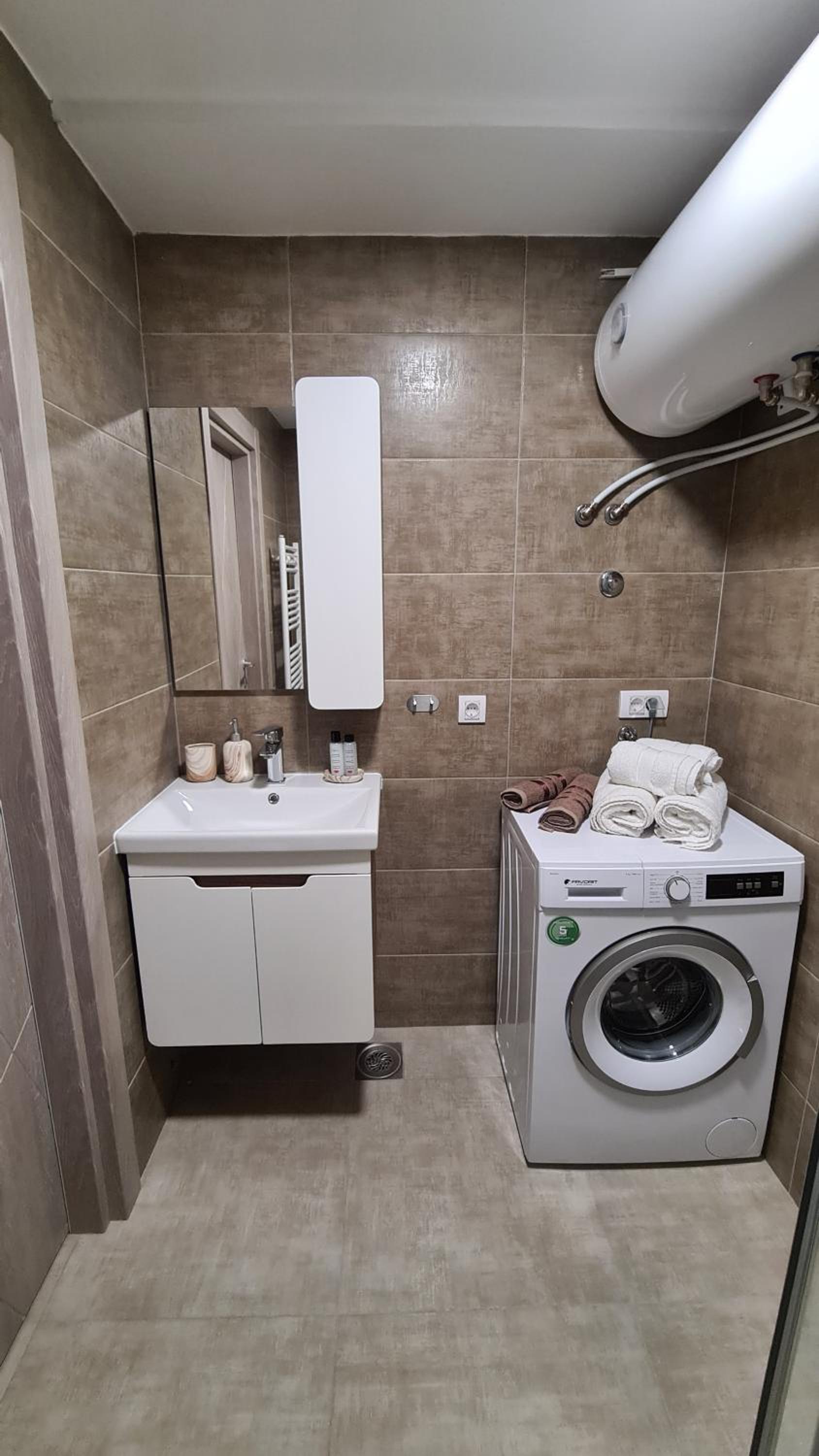 Apartment Leona