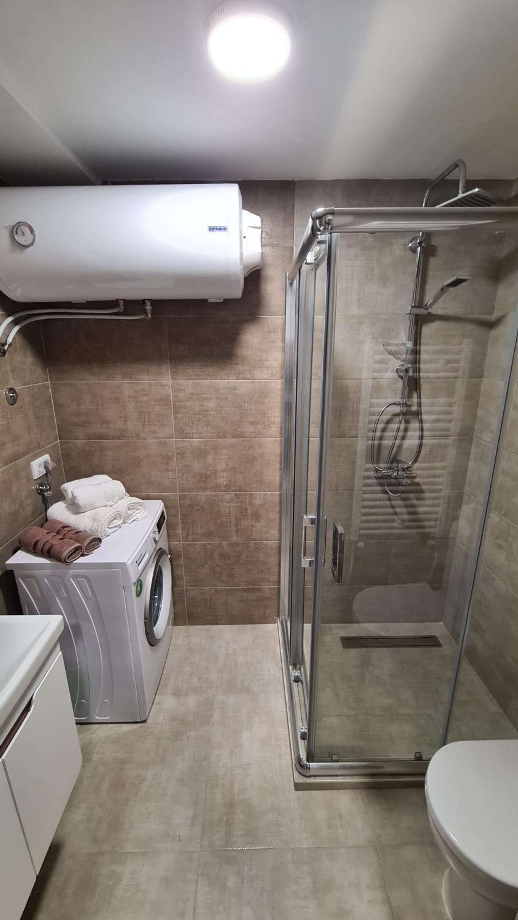 Apartment Leona