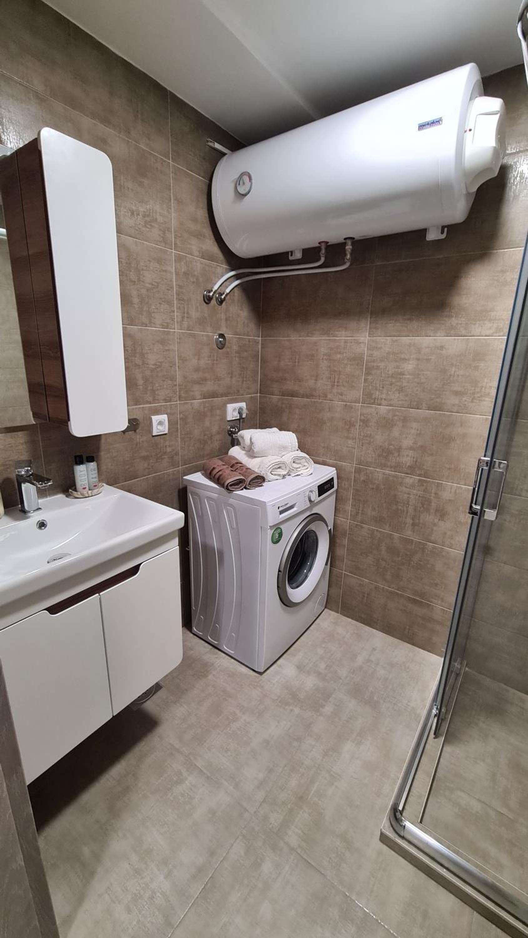 Apartment Leona