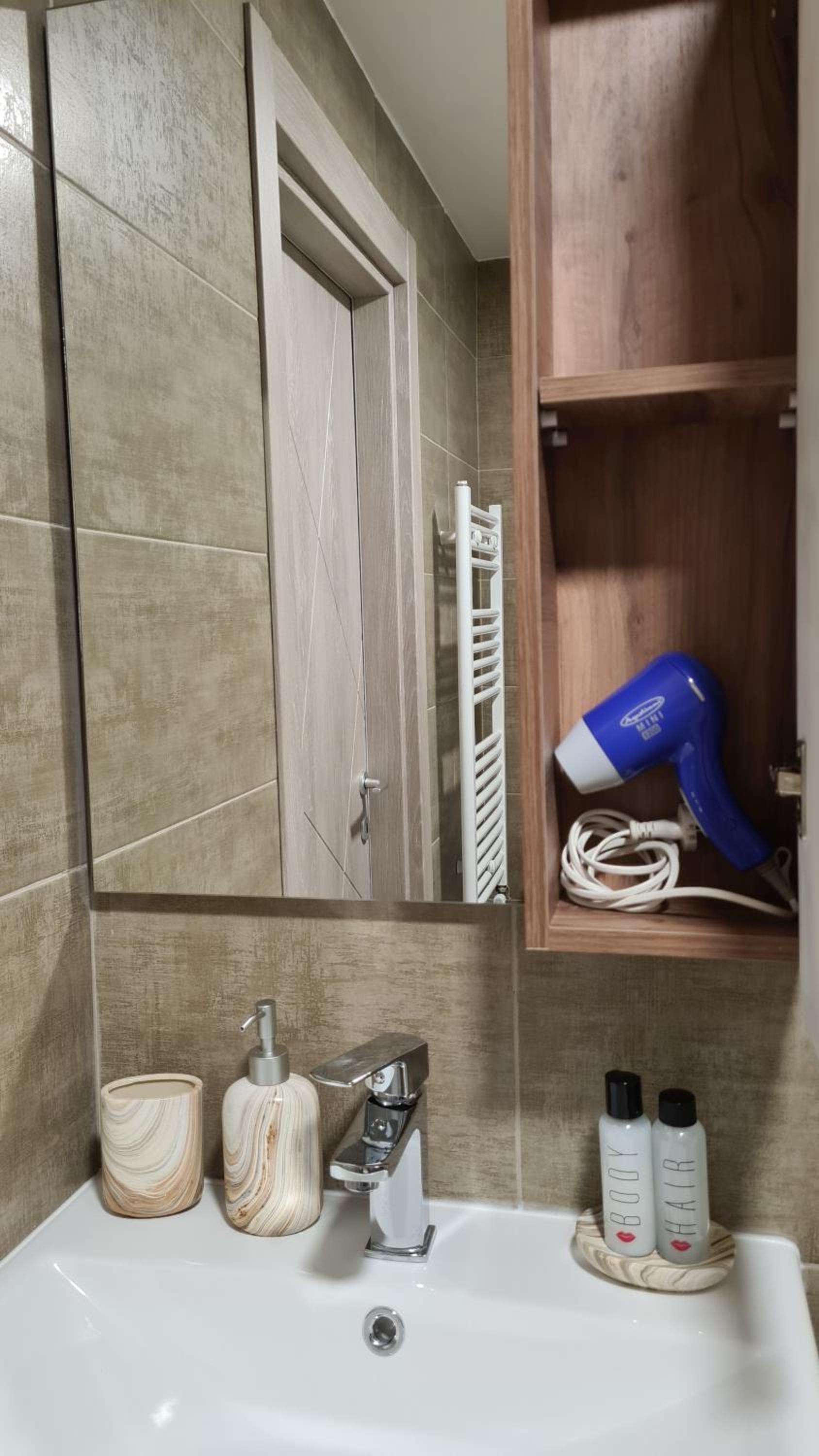 Apartment Leona