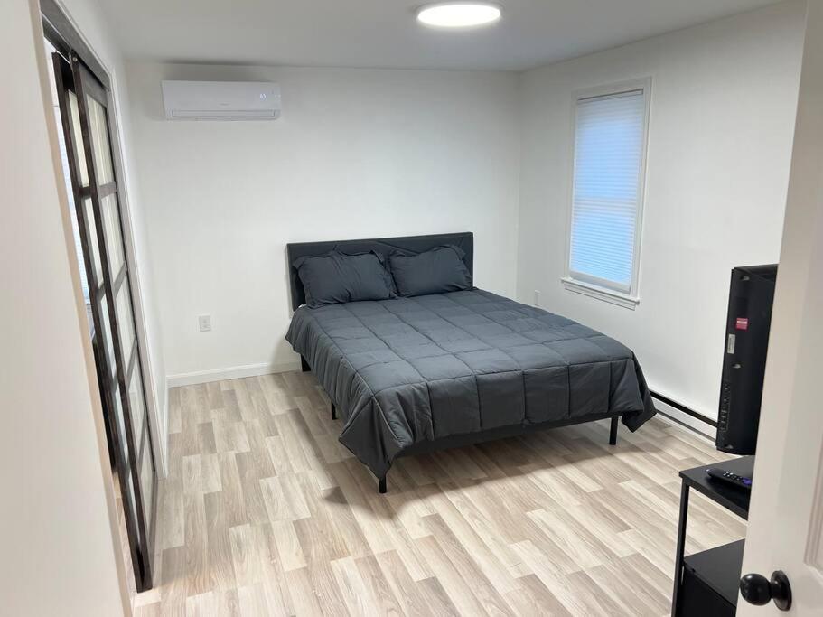 5min Gillette Stadium! Sleeps 12 view 5