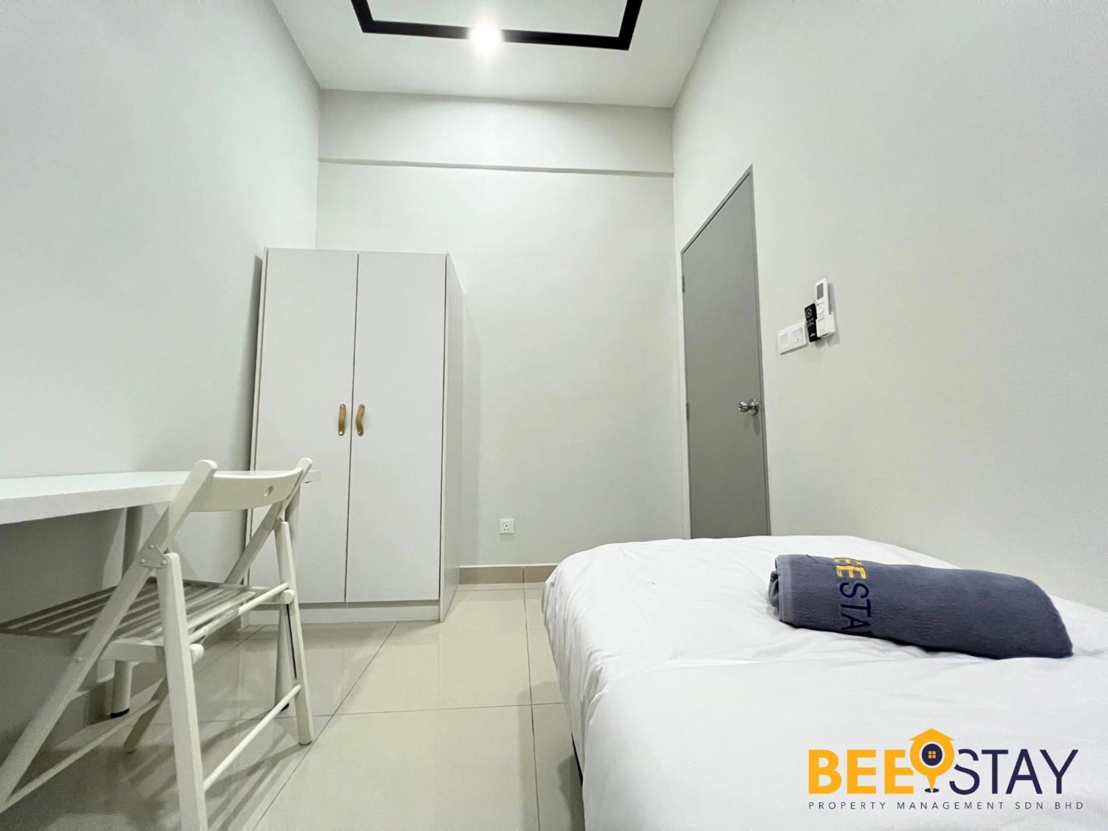 New Listing Klang with Netflix Wifi Swimming Pool View photo 8