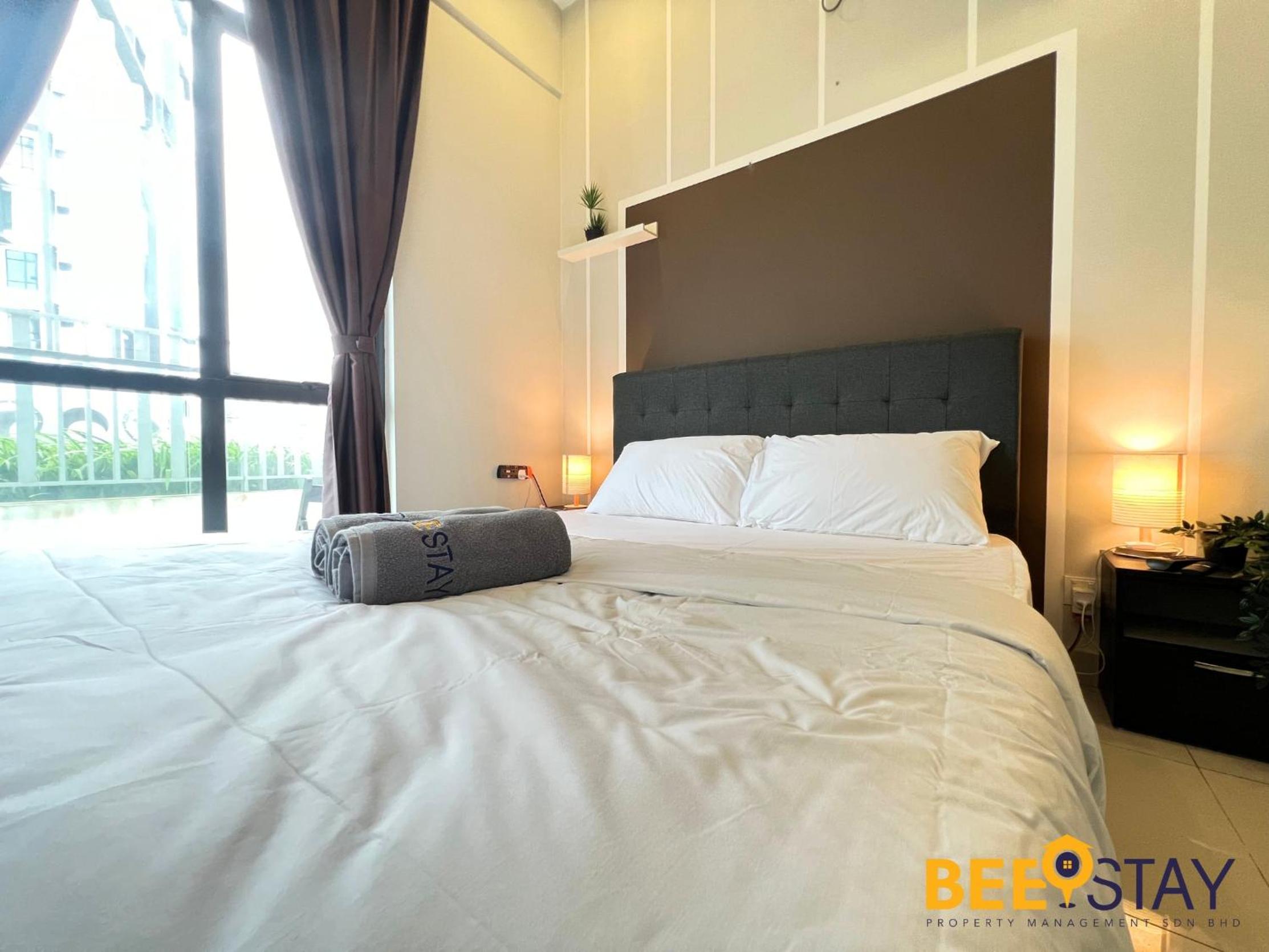 New Listing Klang with Netflix Wifi Swimming Pool View photo 7