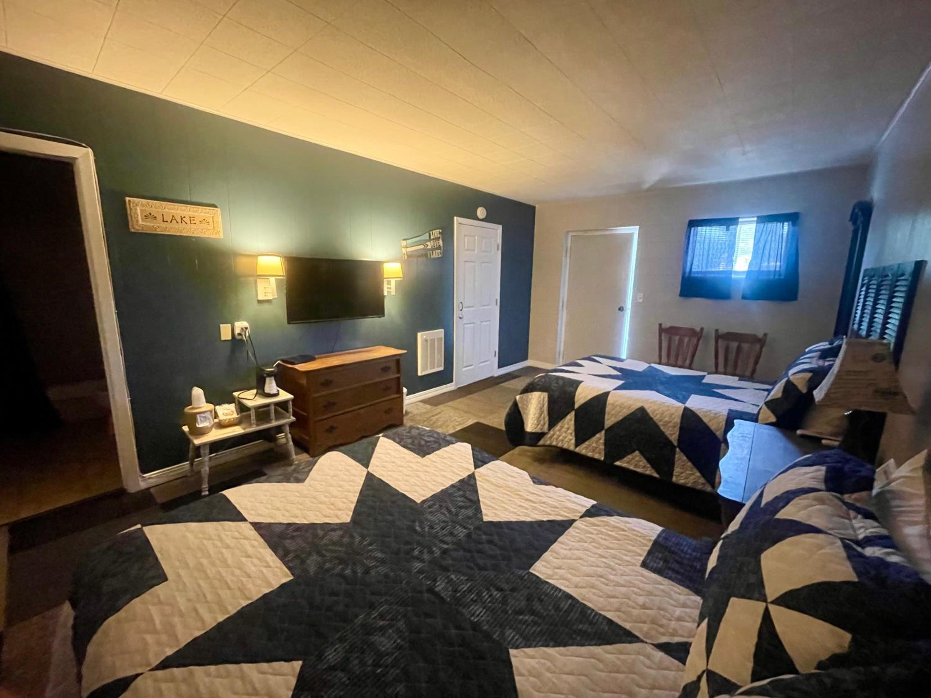 Sportsman's Lodge view 3